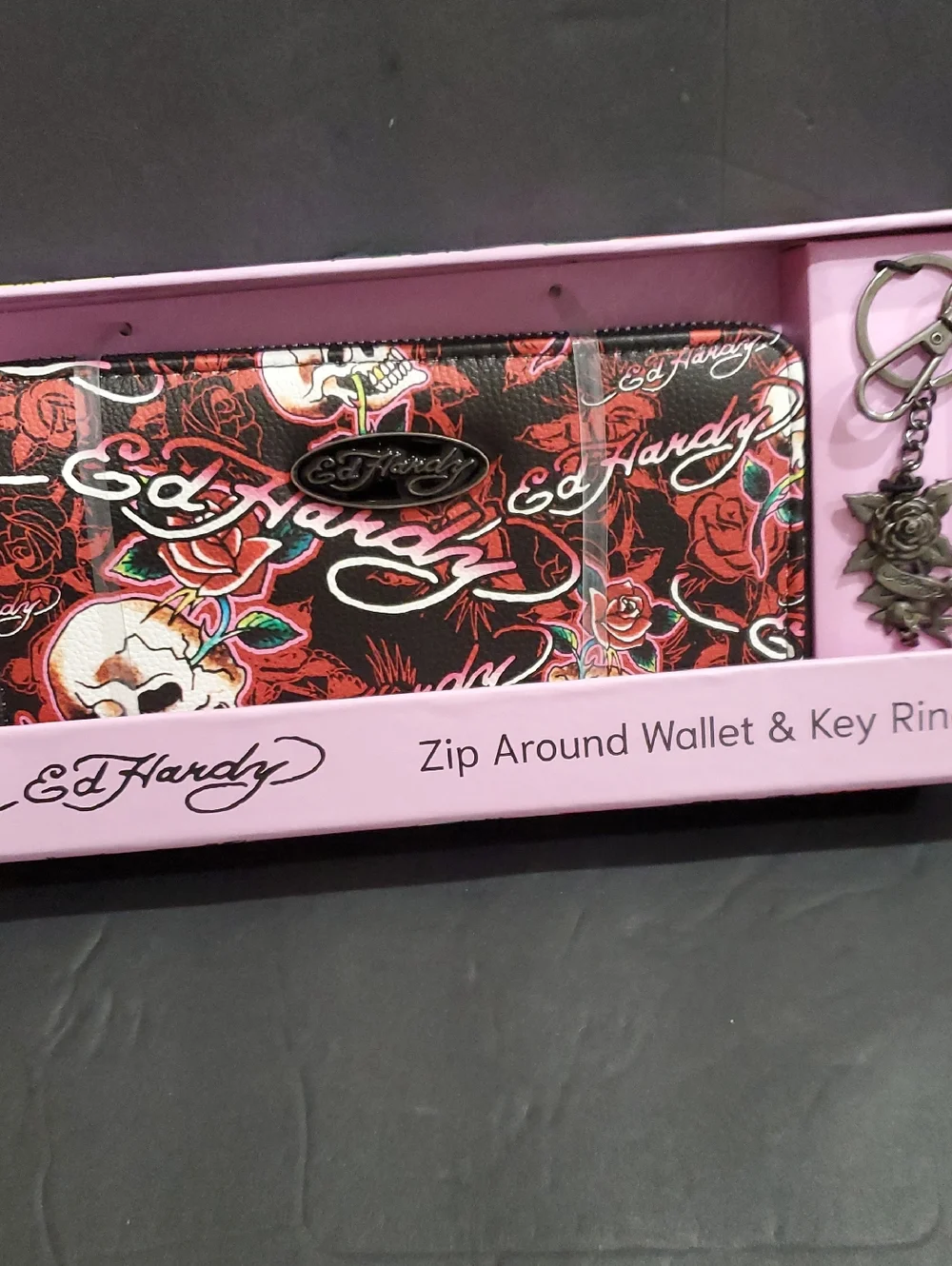 Ed Hardy‎ red black Ed Hardy printed gunmetal rose charm key ring wallet set new
